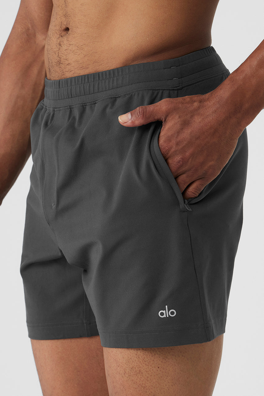 7" Conquer React Performance Short - Anthracite